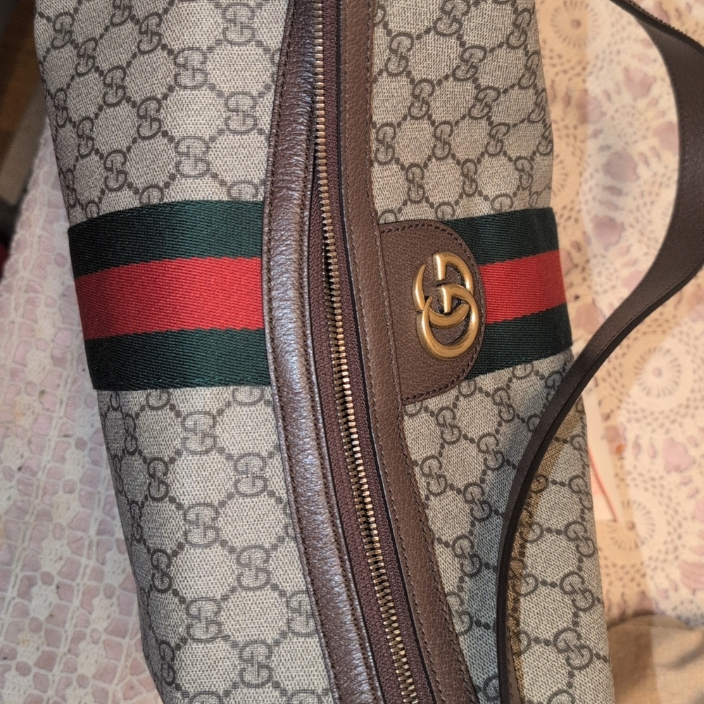 Gucci Beige Canvas Bag with Red and Green Stripe